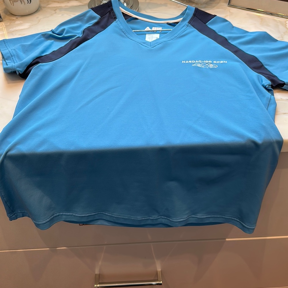 Fila, tennis top, size XL, NWOT